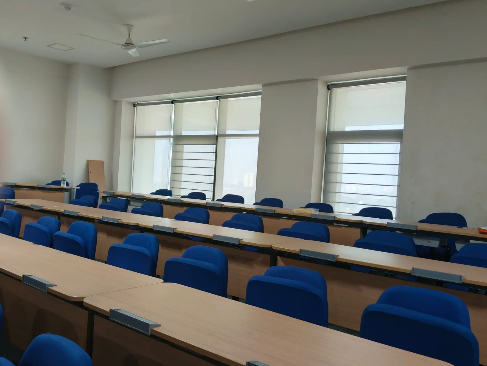 Amity University Kolkata Academic photo 4